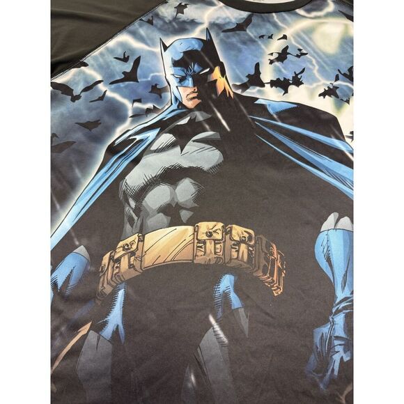 Batman Shirt Mens 2XL Black Blue Graphic DC Comics Superhero Tee Lightning Bats - Picture 2 of 7
